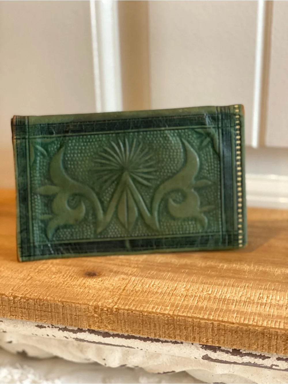 Vintage embossed Green Embossed Leather Wallet